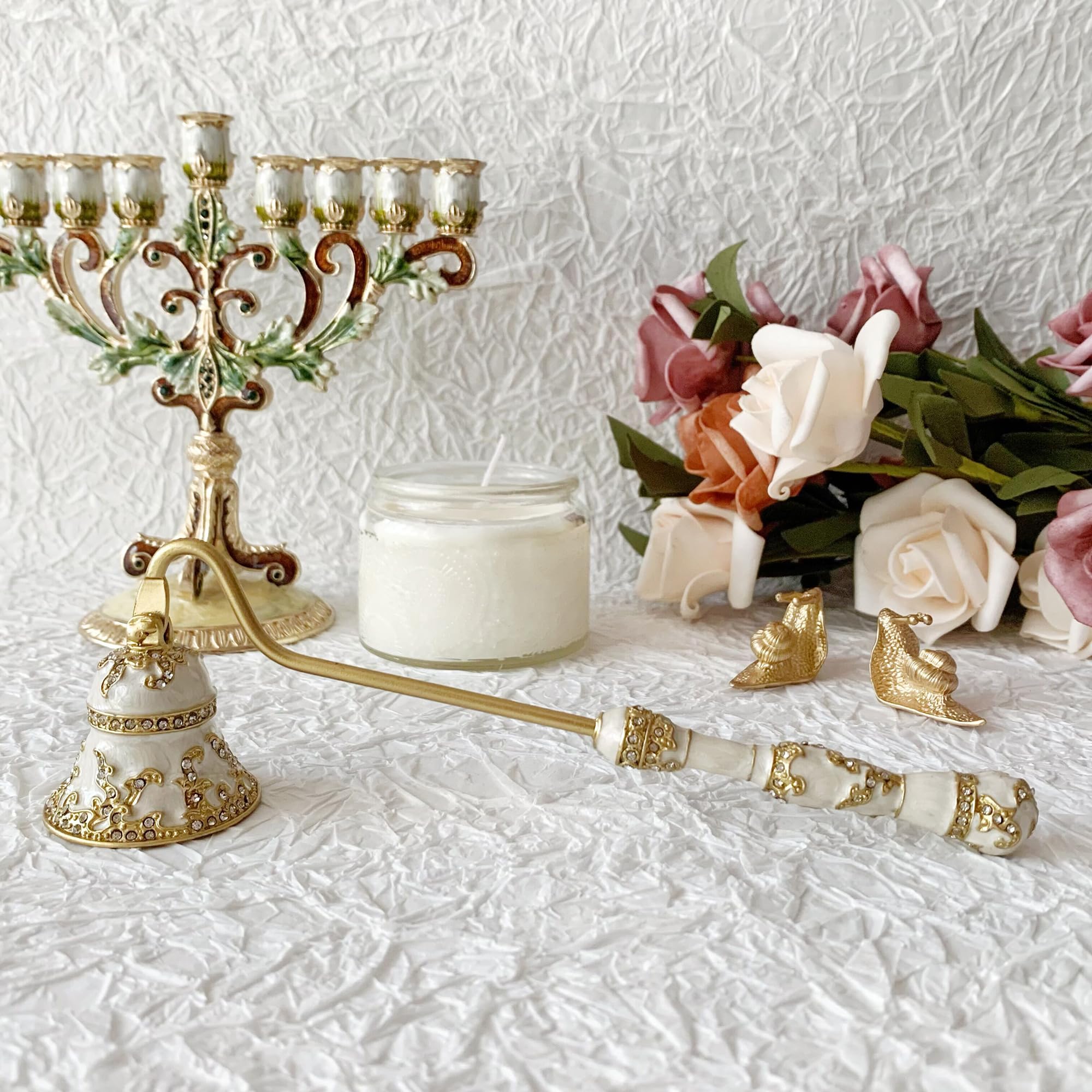 Apagador de Velas Menorá de Lu - Collectible & Vintage Dolls For Christmas avaliação e preço