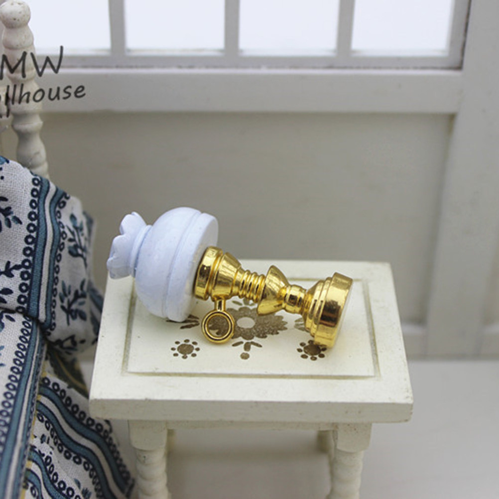 Abajur de Mesa Mini Branco Est - Collectible Vintage Lamps avaliação e preço